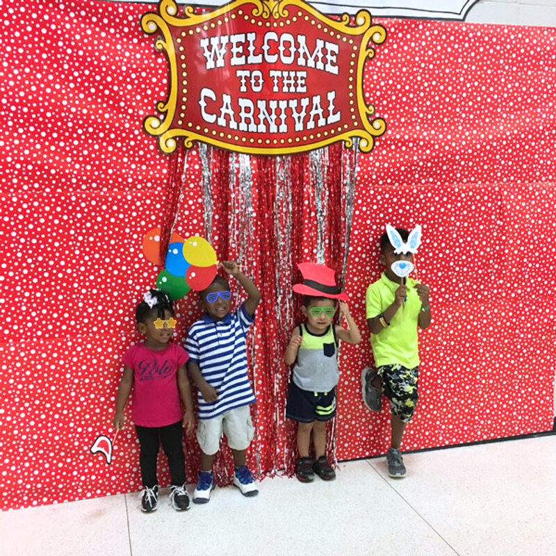 welcome to the carnival photo prop