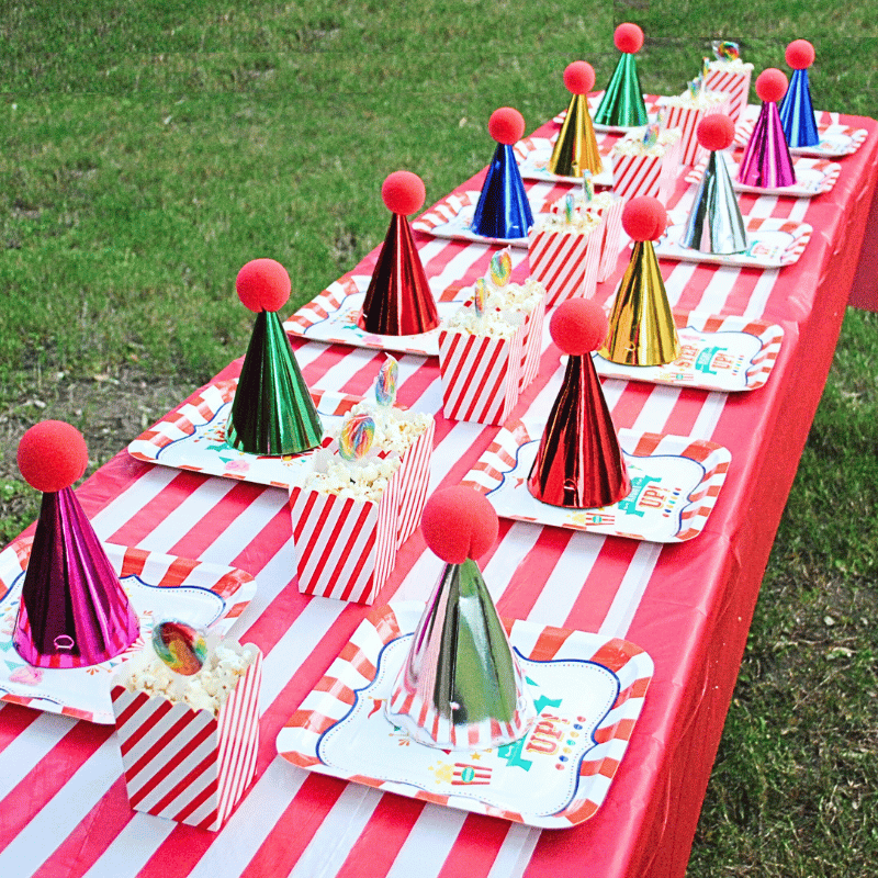 party hats table decoration