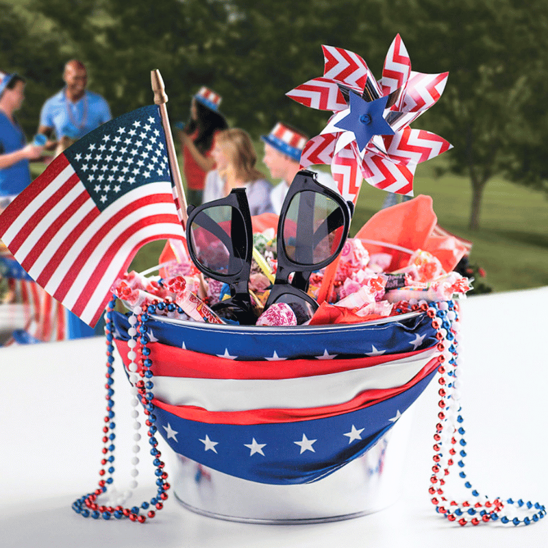 patriotic pinwheel in table decoration